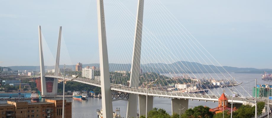 Voyage Russie Vladivostok - Pont de l'île Rousski