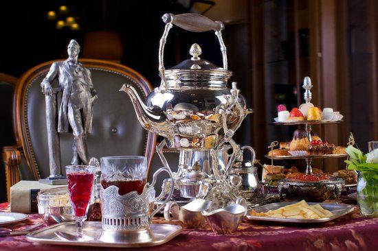Moscou - Cérémonie du thé à la russe à l'hôtel Metropol
