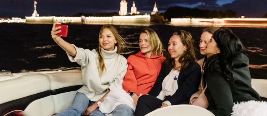 Excursion - Journée en yacht sur le golfe de Finlande
